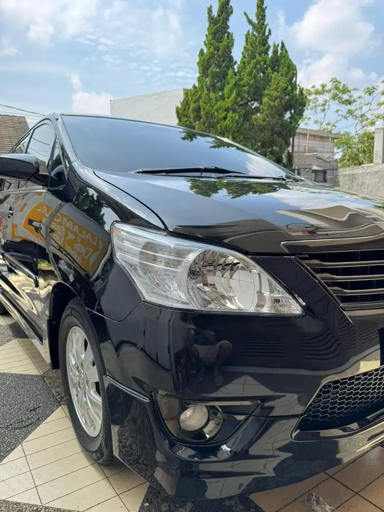 Toyota Kijang Innova 2012 km low 44 rb