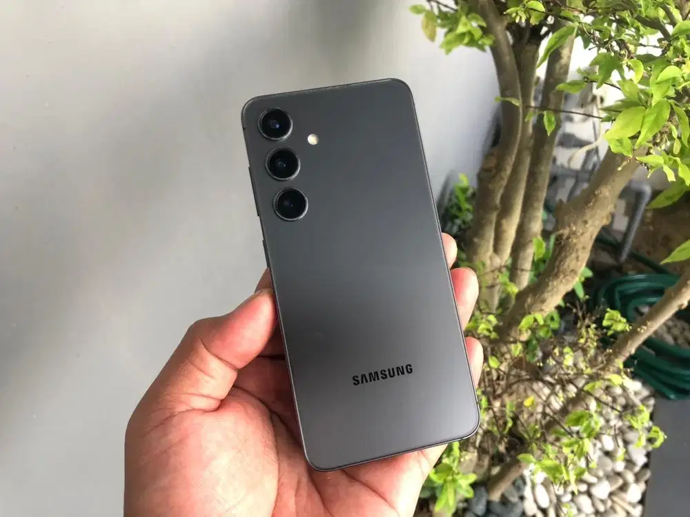 Samsung S24 8/256 GB Garansi On 09-2026 Fulset No minus