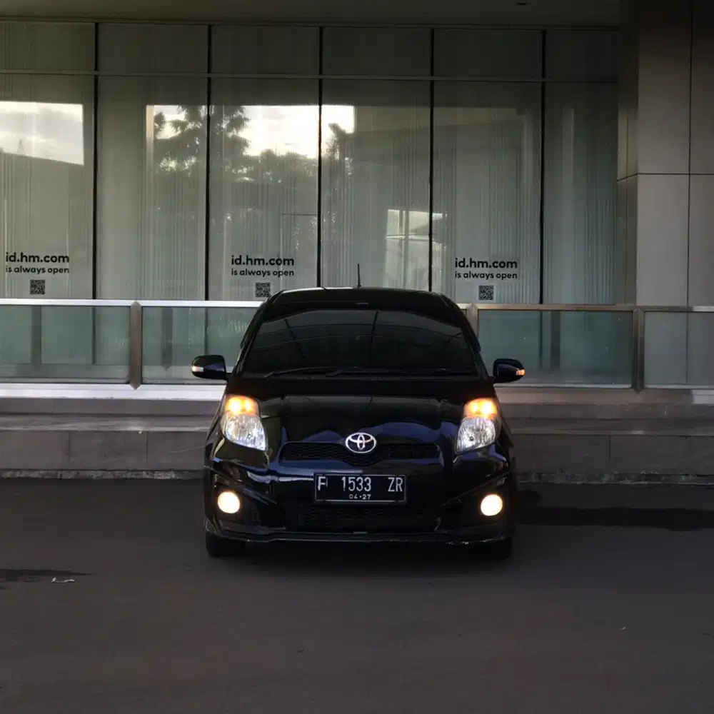 Harga Cash Toyota Yaris AT TRD Sportivo S Limited Matic 2012