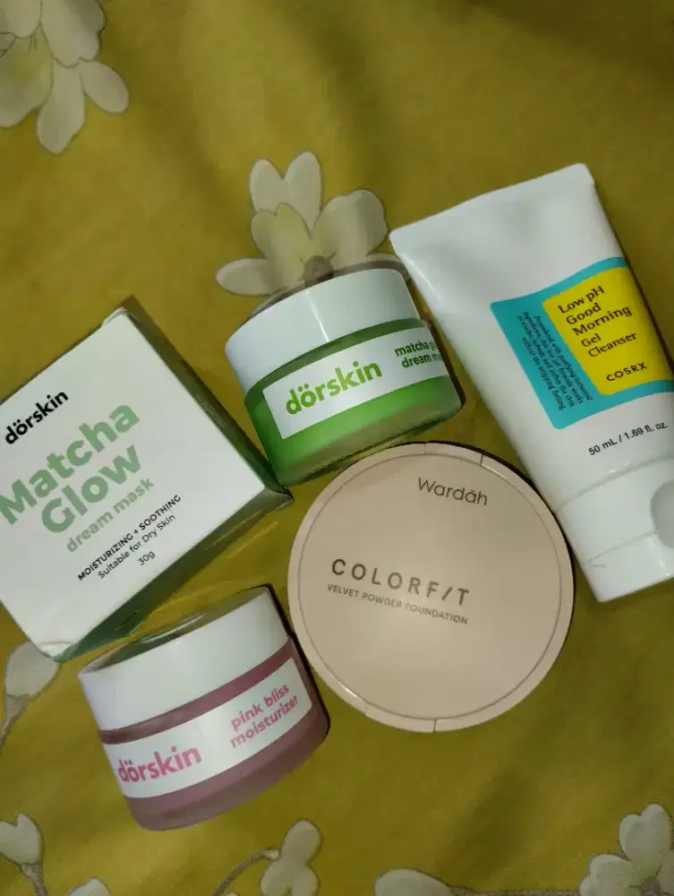 paket skincare wardah dapat semua