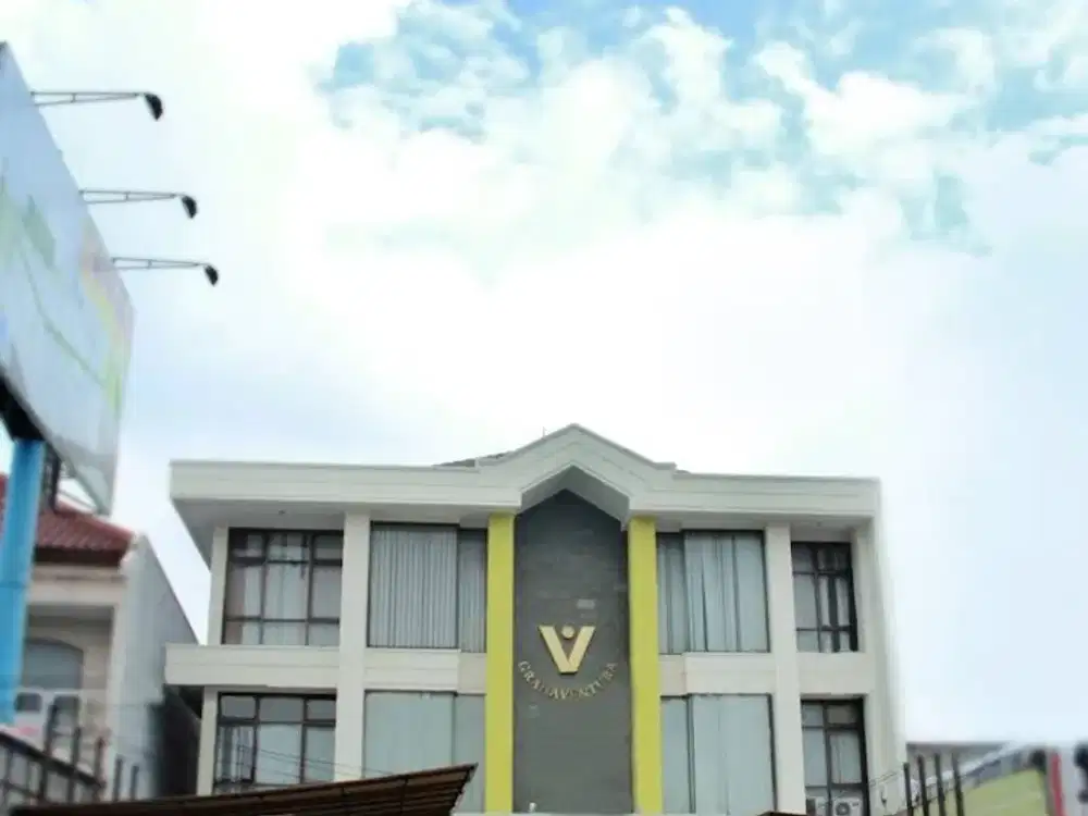 Gedung Komersial Strategis 3 Lantai di Jl. Raya Laswi, Kota Bandung – Turun Harga Signifikan, Siap Deal Sebelum 2026!