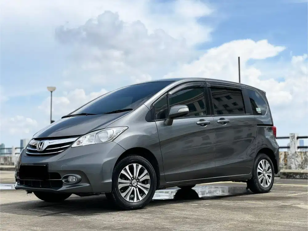 HONDA FREED 1.5 SD S AT 2014 ( SEGER)