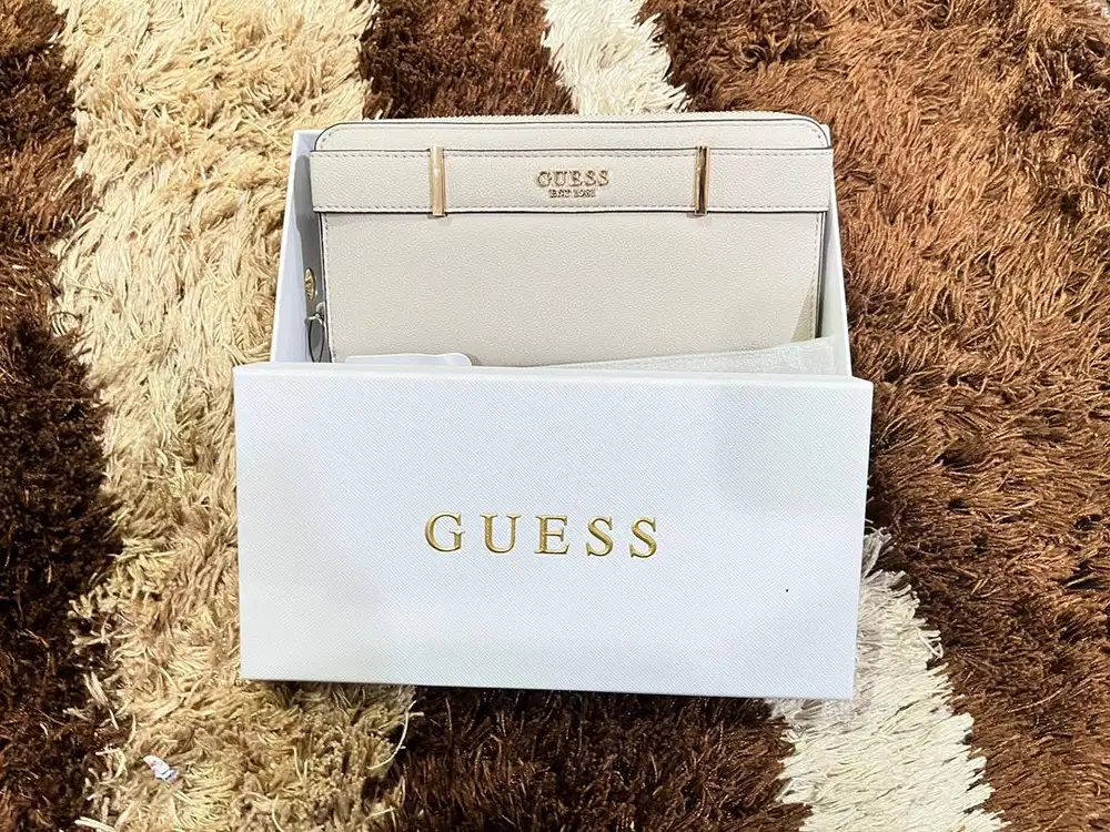 Guess Dompet Ori