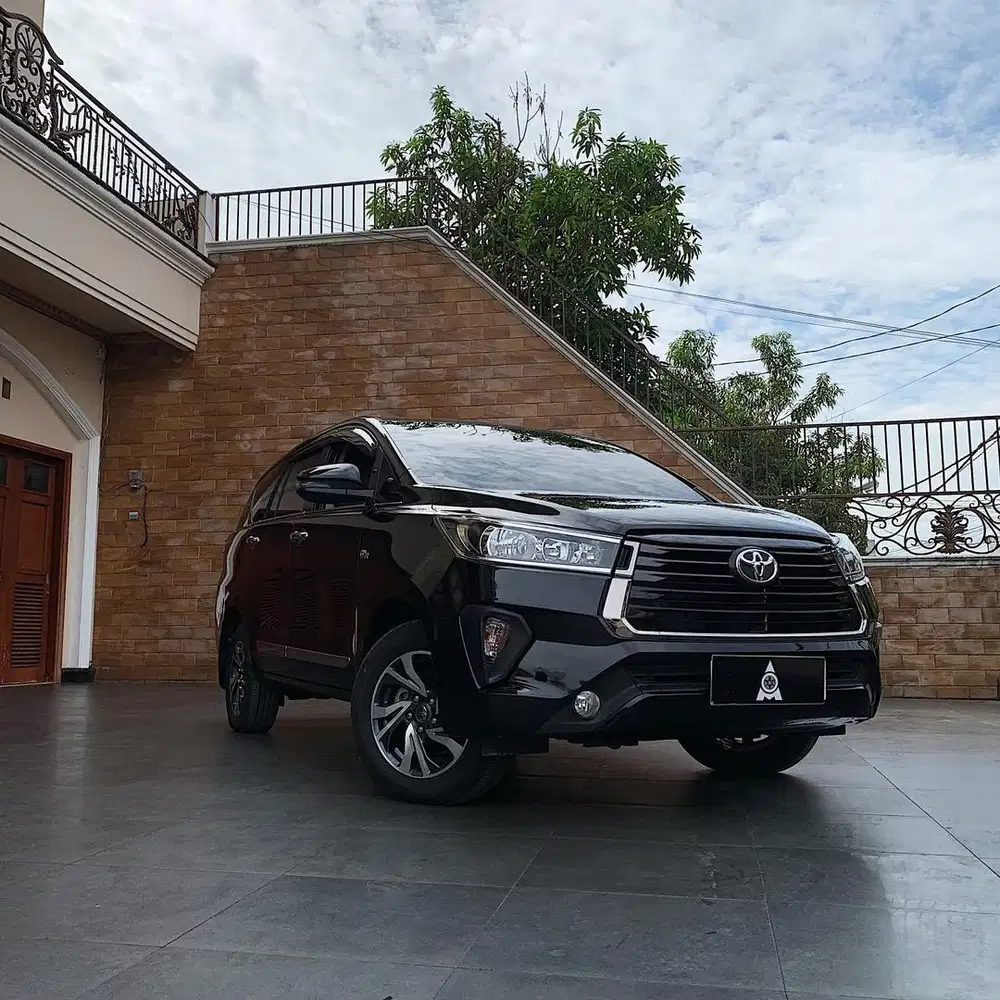 ( Km 37.000 ) 2020 Toyota Kijang Innova Reborn 2.0 G Bensin M/T