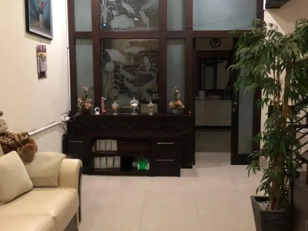 Rumah Bagus 2.5 Lantai Fully Furnished, Lokasi Strategis Di Kelapa Gading