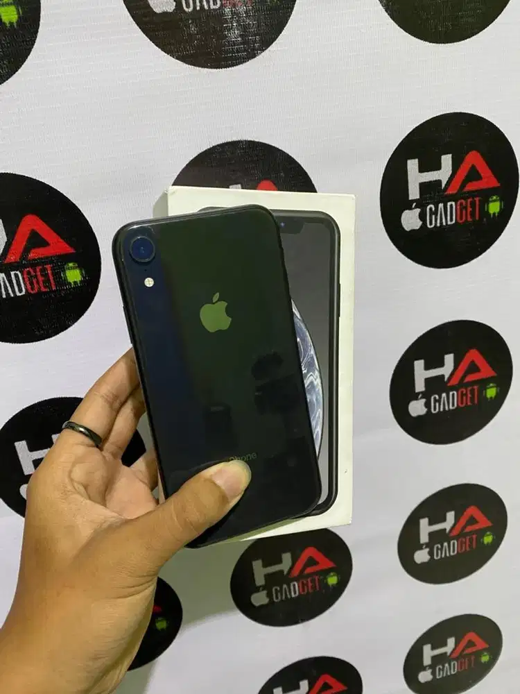 Ip xr 64gb semartfren only [NEGO MINGAK]