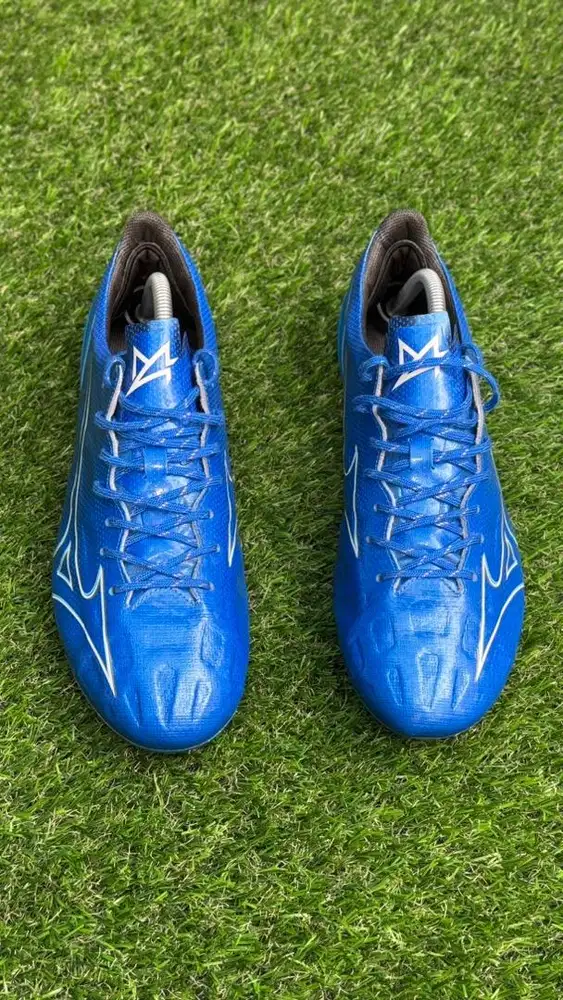 Mizuno Alpha Japan Laser Blue Elite FG