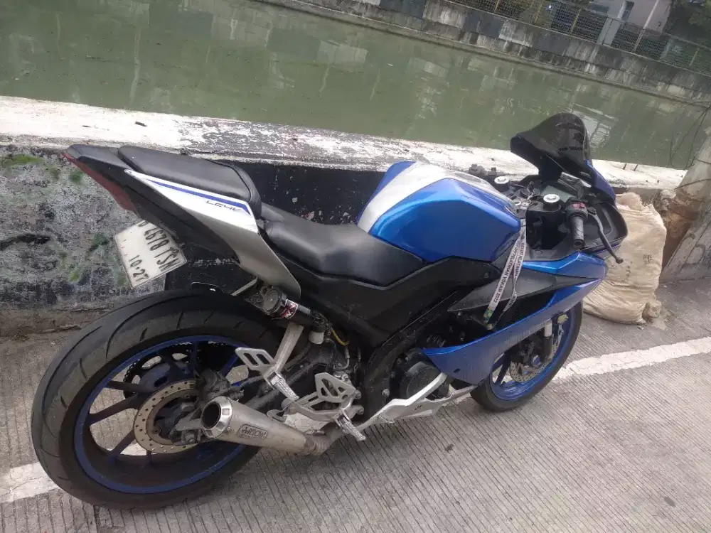 Jual motor r15 Yamaha