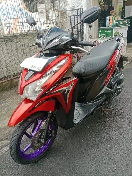 Honda Vario 125 Old KZR 2015 Mesin Alus Pajak Panjang