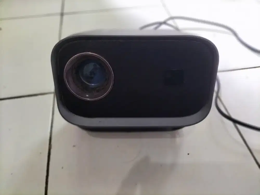 Smart proyektor indosky sky S7