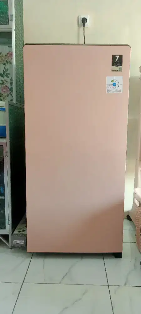 DIJUAL KULKAS AQUA 165L