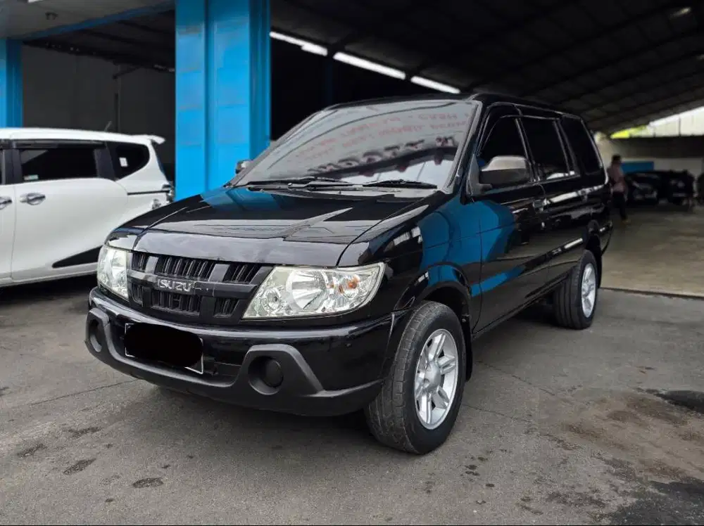 (TDP 29 Juta) Isuzu Panther LM Smart Manual 2016 / Kijang