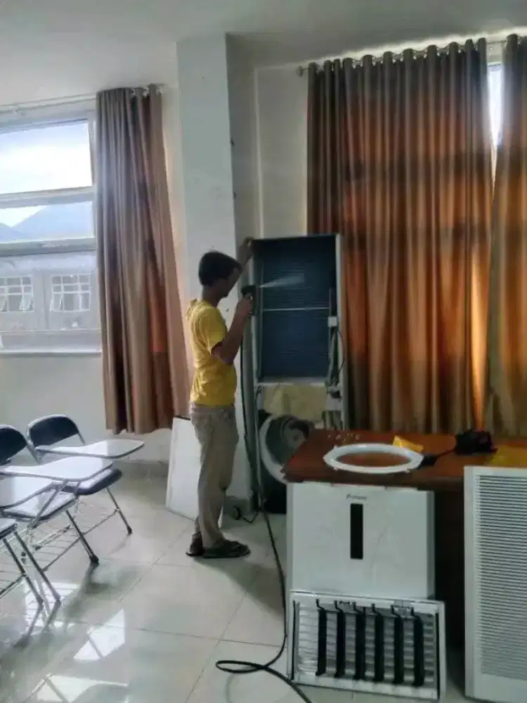 Jasa service AC kulkas mesin cuci pompa air dan bongkar