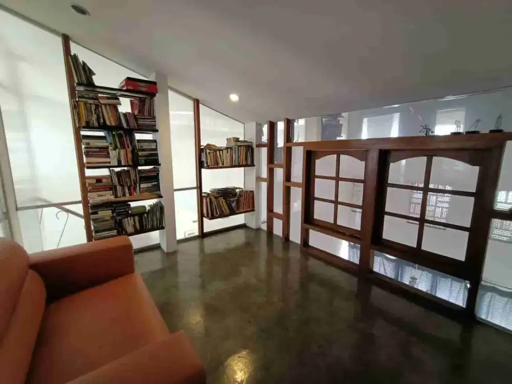 Jual Rumah Daerah Senen Full Furnisg