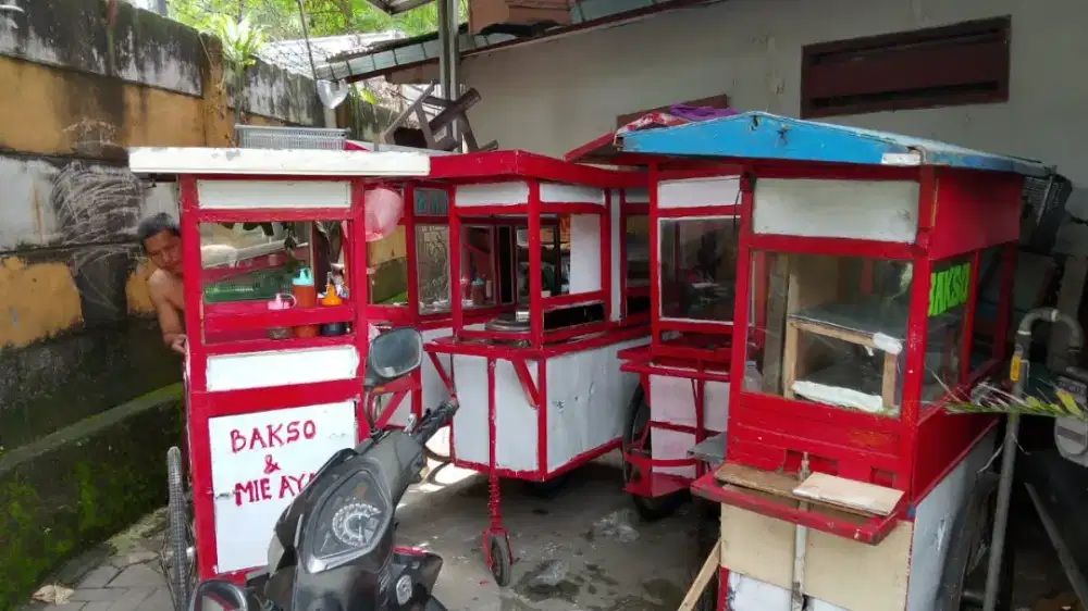 Gerobak bakso keliling