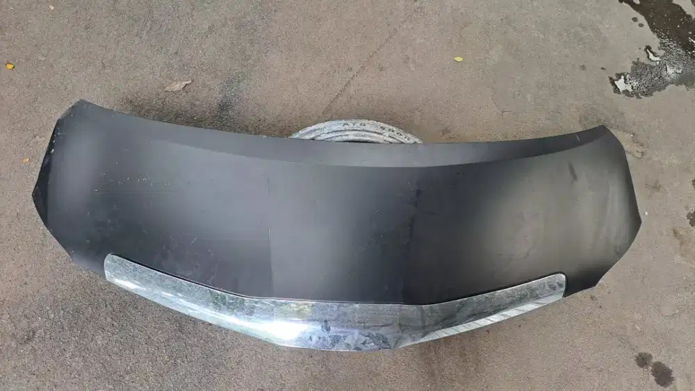 Kap Mesin Toyota Alphard