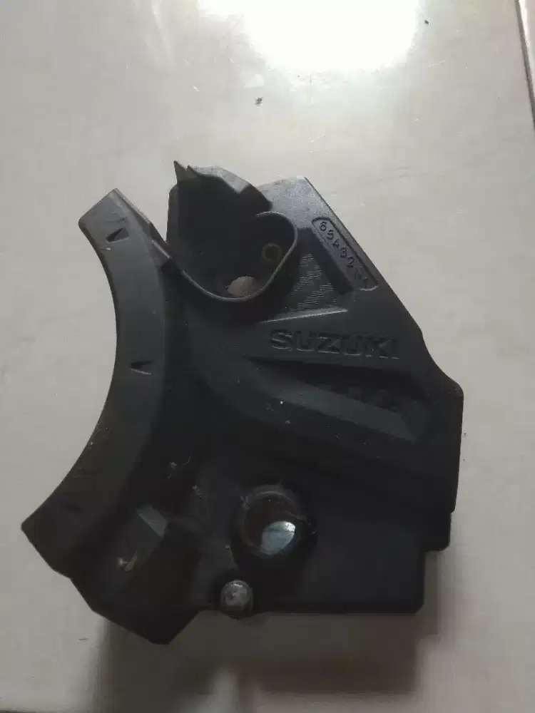 Tutup Rantai Suzuku GSX 150 COPOTAN ORISINIL BEKASI UTARA