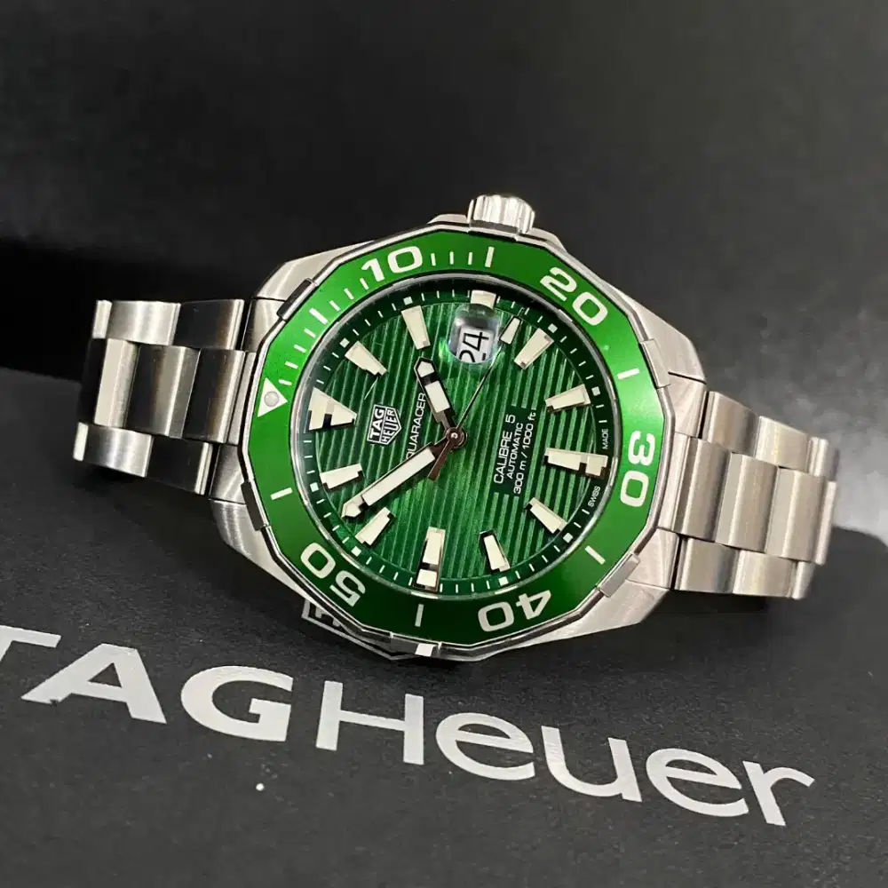 [For Sale] TAG Heuer Aquaracer 300M Hulk WAY201S automatic 43mm