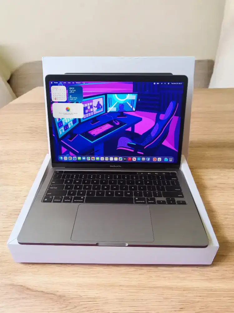 Macbook Pro M1 Ram 8GB SSD 256 GB /mulus / Like New /Batre rendah