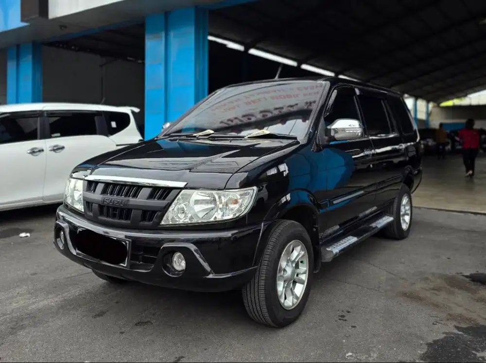 (TDP 33 JUTA) Isuzu Panther LS Manual 2014 / Kijang