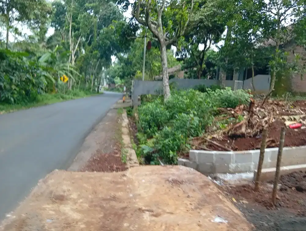 Tanah sangat strategis pinggir jalan aspal siap bangun shm di semarang