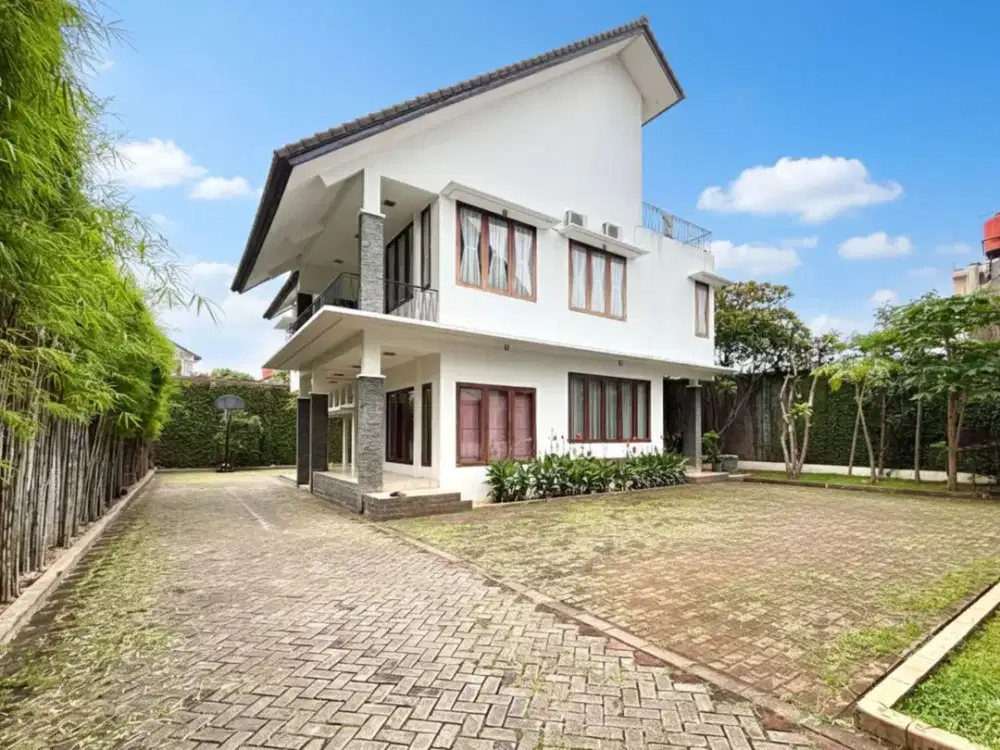 RUMAH MEWAH DALAM KOMPLEK PREMIUM TEBET