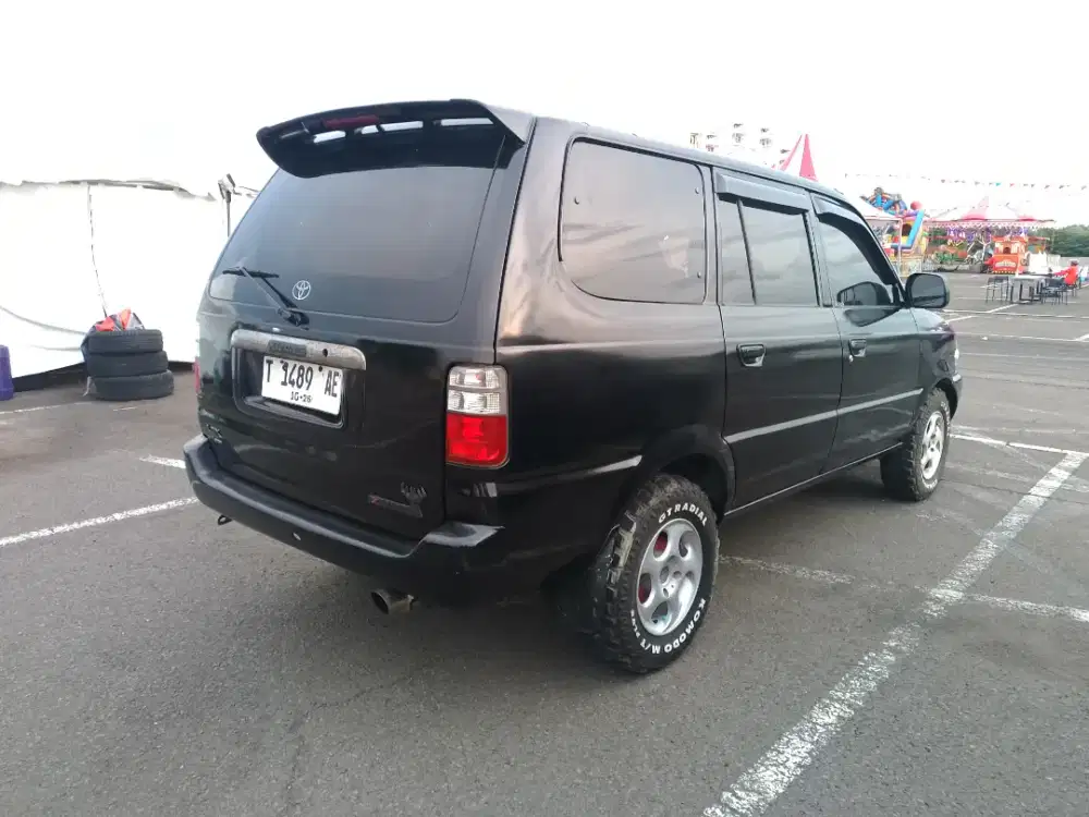 Kijang Kapsul LGX EFI injeksi MT 1.8