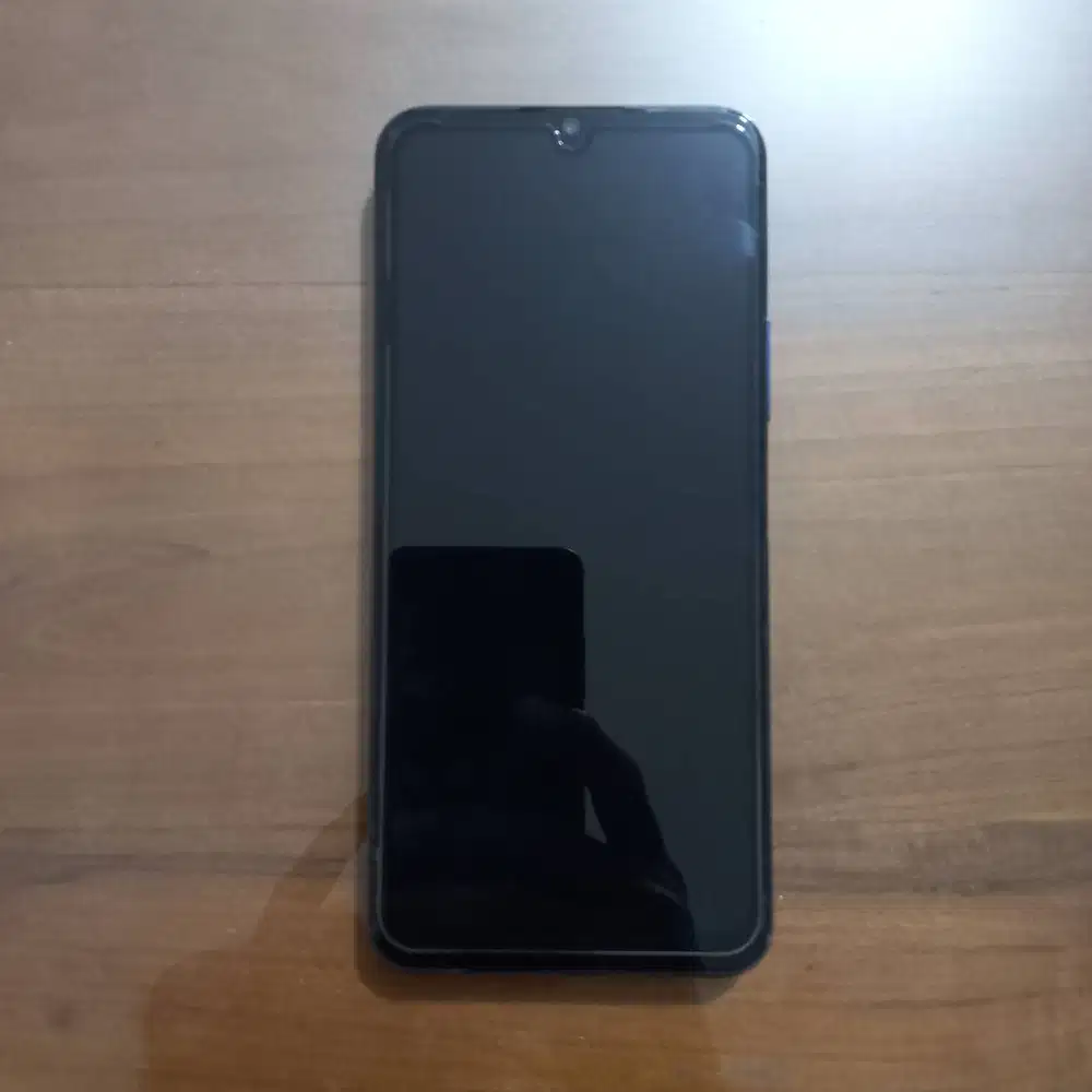 Handphone VIVO Y53S plus charger ori bawaan