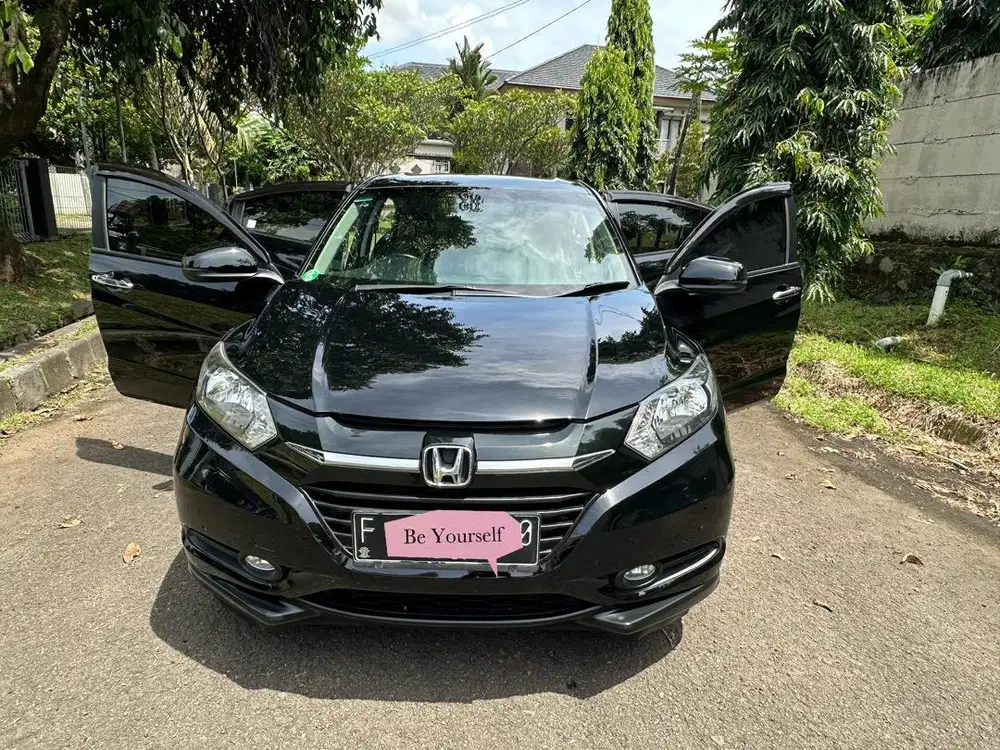 Honda HRV E CVT AT Hitam