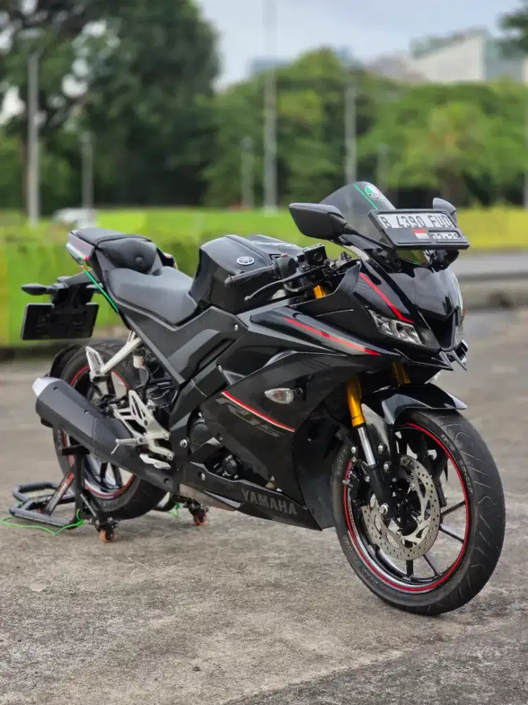 Yamaha R15 V3 Black