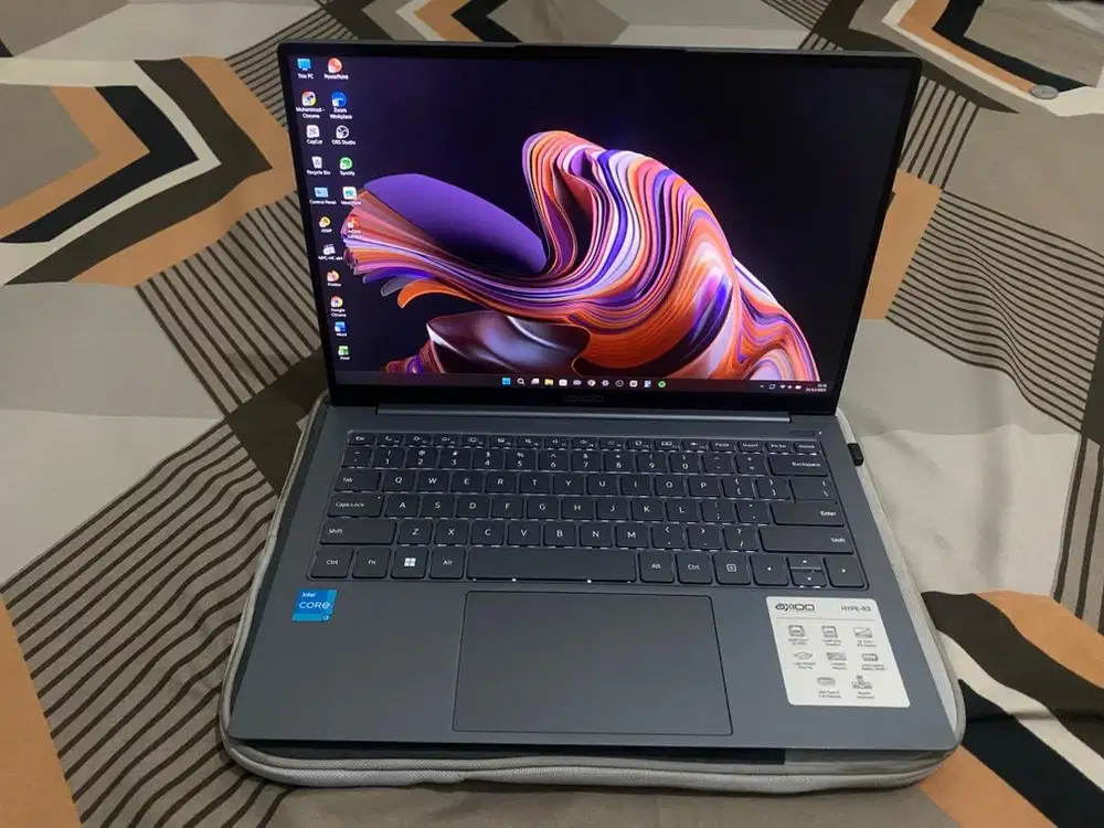 Laptop Axioo Hype R3 Intel Core I3 RAM 12GB