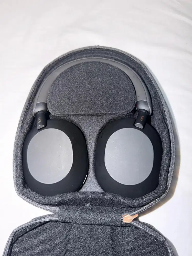 Headphone Sony WH-1000XM5