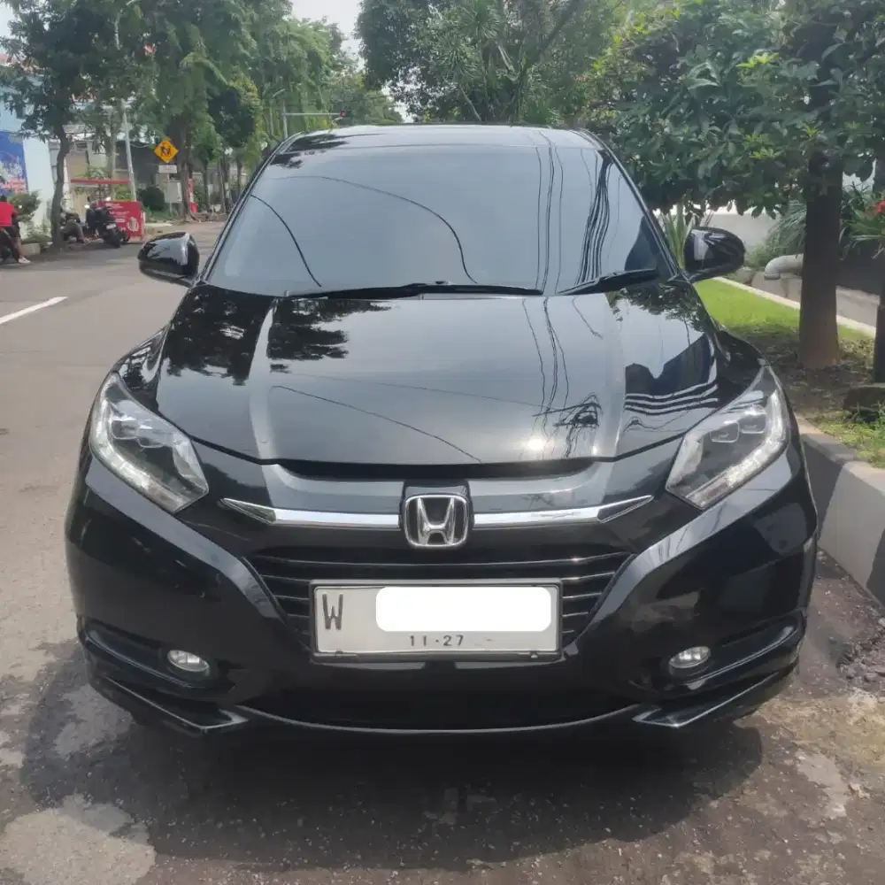 Honda HR-V Prestige A/T Sunroof 2017 Promo Dp 30 JT