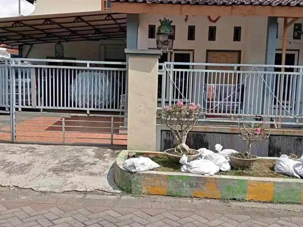 Rumah Rungkut HOOK Terawat Strategis Dekat MERR, UPN