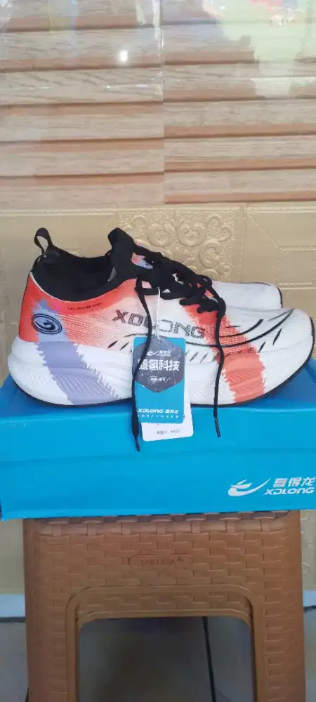 Sepatu runing original