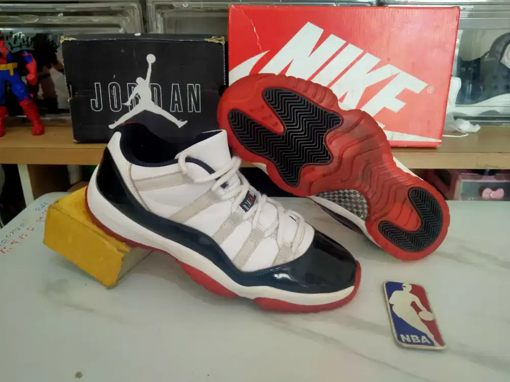 Sepatu Basket Nike Jordan Retro 11 Concorde size 45