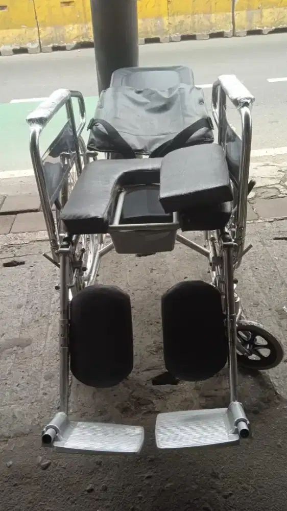 Kursi roda bisa tidur bisa duduk kaki bisa sonjoran