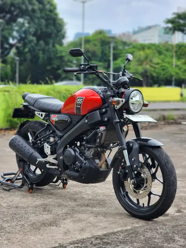 Yamaha XSR 155 KM 5000