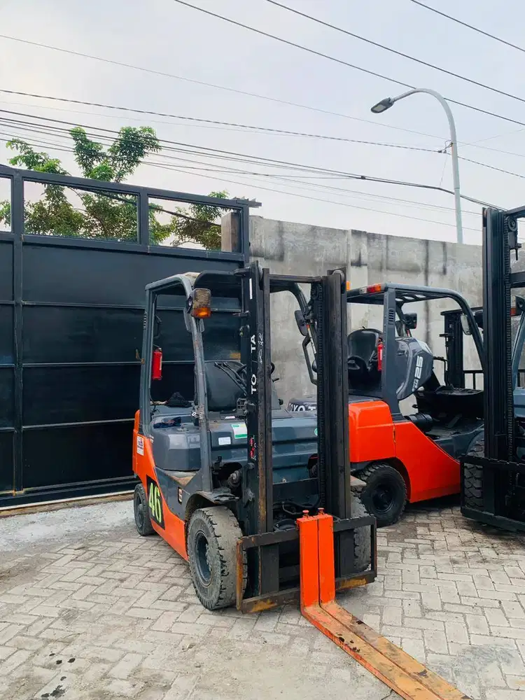 FORKLIFT TOYOTA 1,5 TON MAST STD LANGSUNG PEMILIK