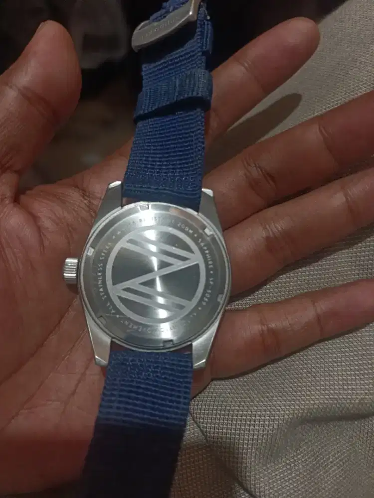 Jam tangan Spinnaker wreck bekas mulus fullset