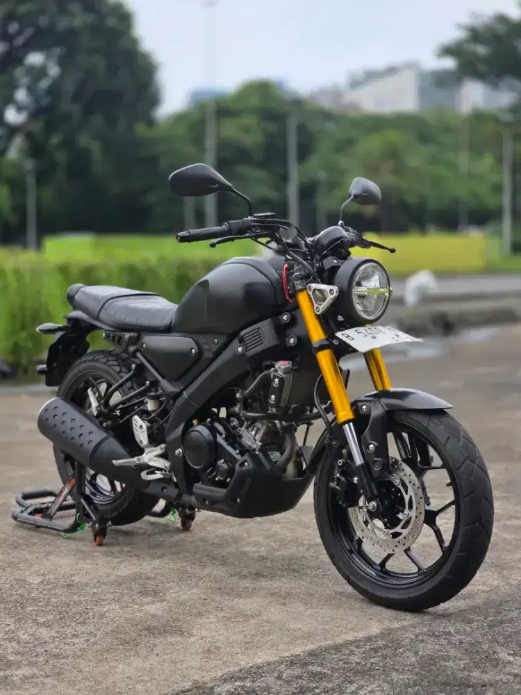 Yamaha XSR 155 Black