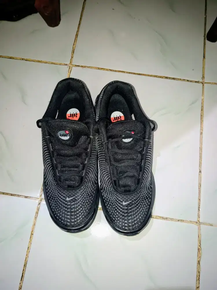 SEPATU NIKE DN AIRMAX