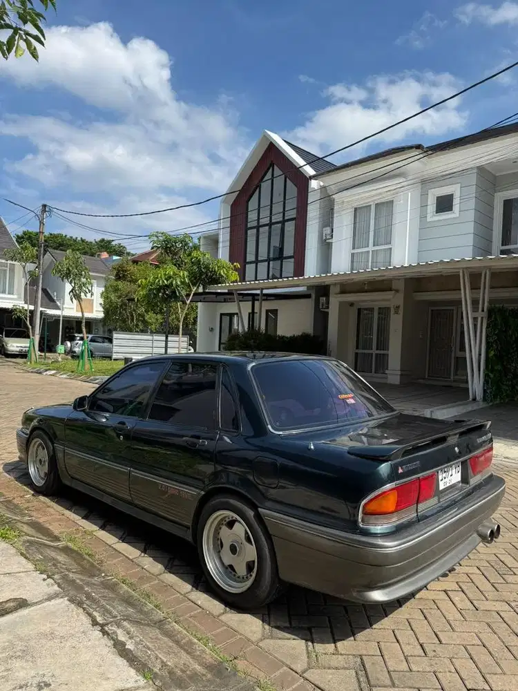Mitsubishi Eterna 1991 Bensin