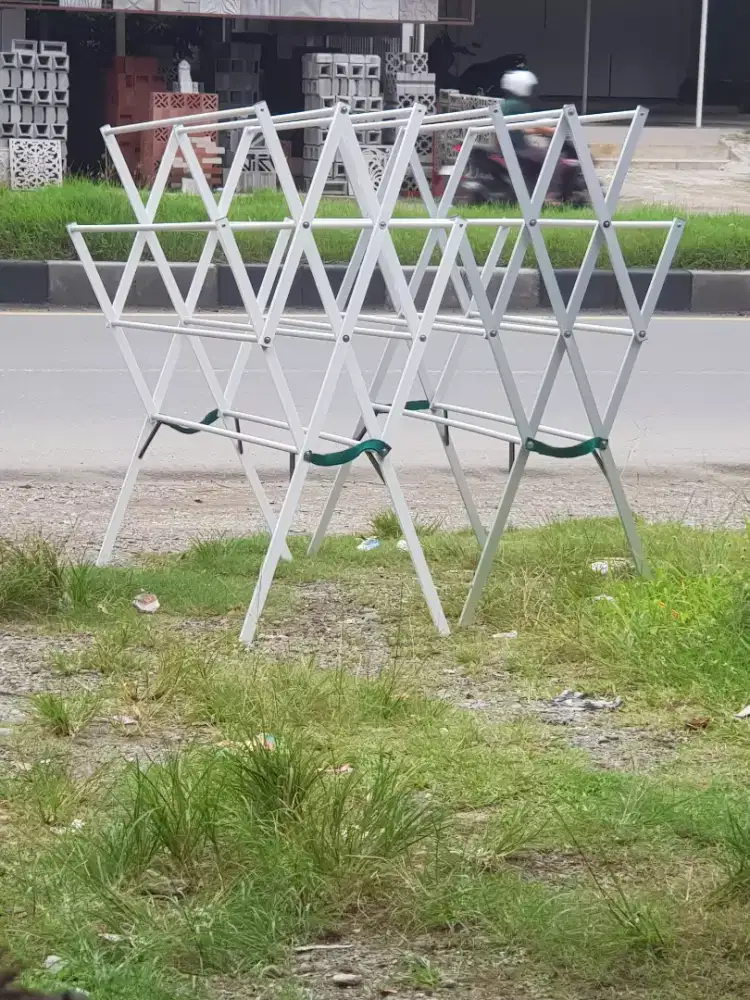 jemuran baju pjng 2 m. 12 jalur.  ukuran besar