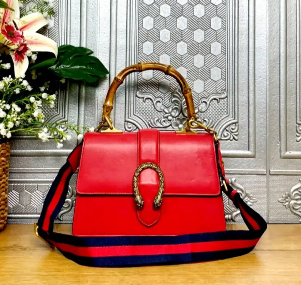 GUCCI  SLING BAG GHW MADE IN ITALY NO COD JNE TIKI SAJA
