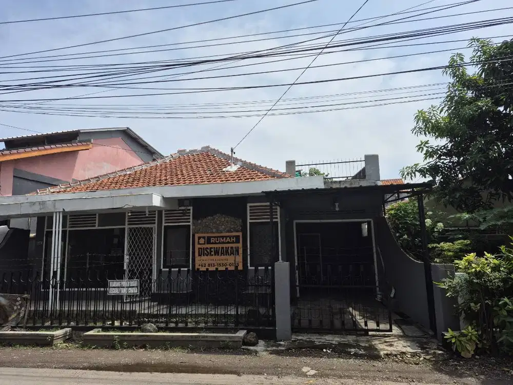 Rumah Disewakan (Lokasi Strategis di Belakang RS Sumber Kasih)