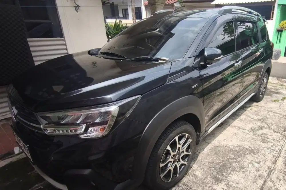 Sewa mobil harian (Kondisi Prima) driver