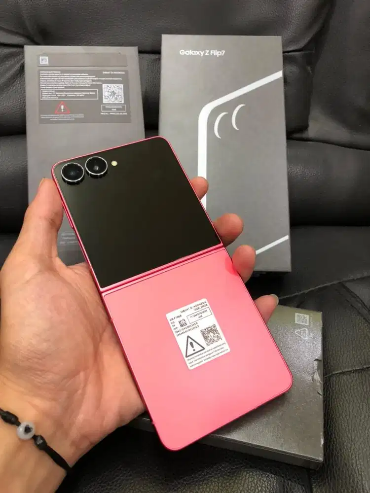 Samsung Galaxy Z Flip 7