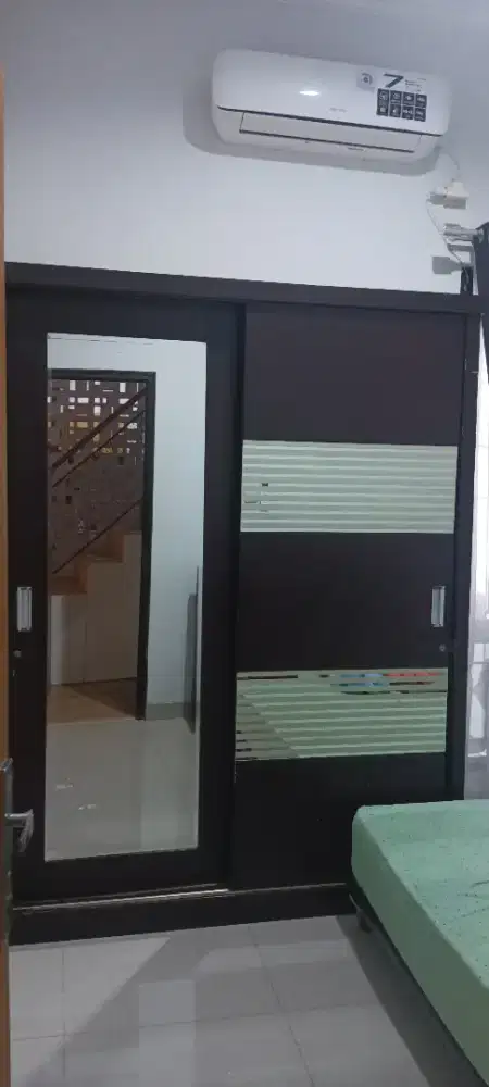 lemari kayu 160x170x55 cm