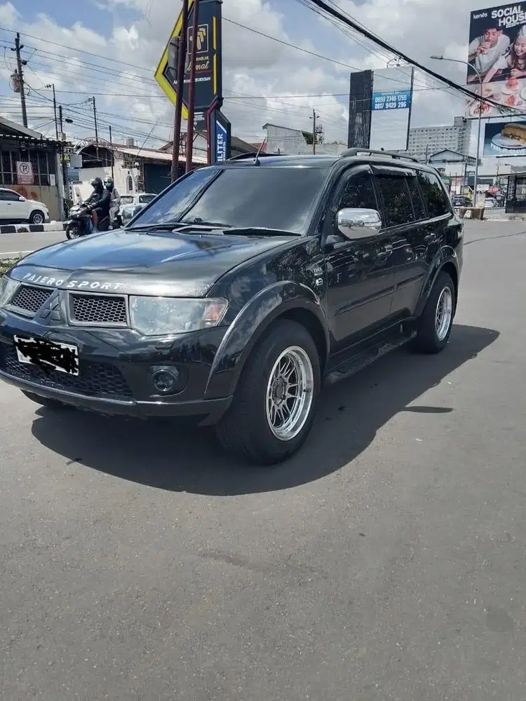 MOBIL PAJERO SPORT DAKAR